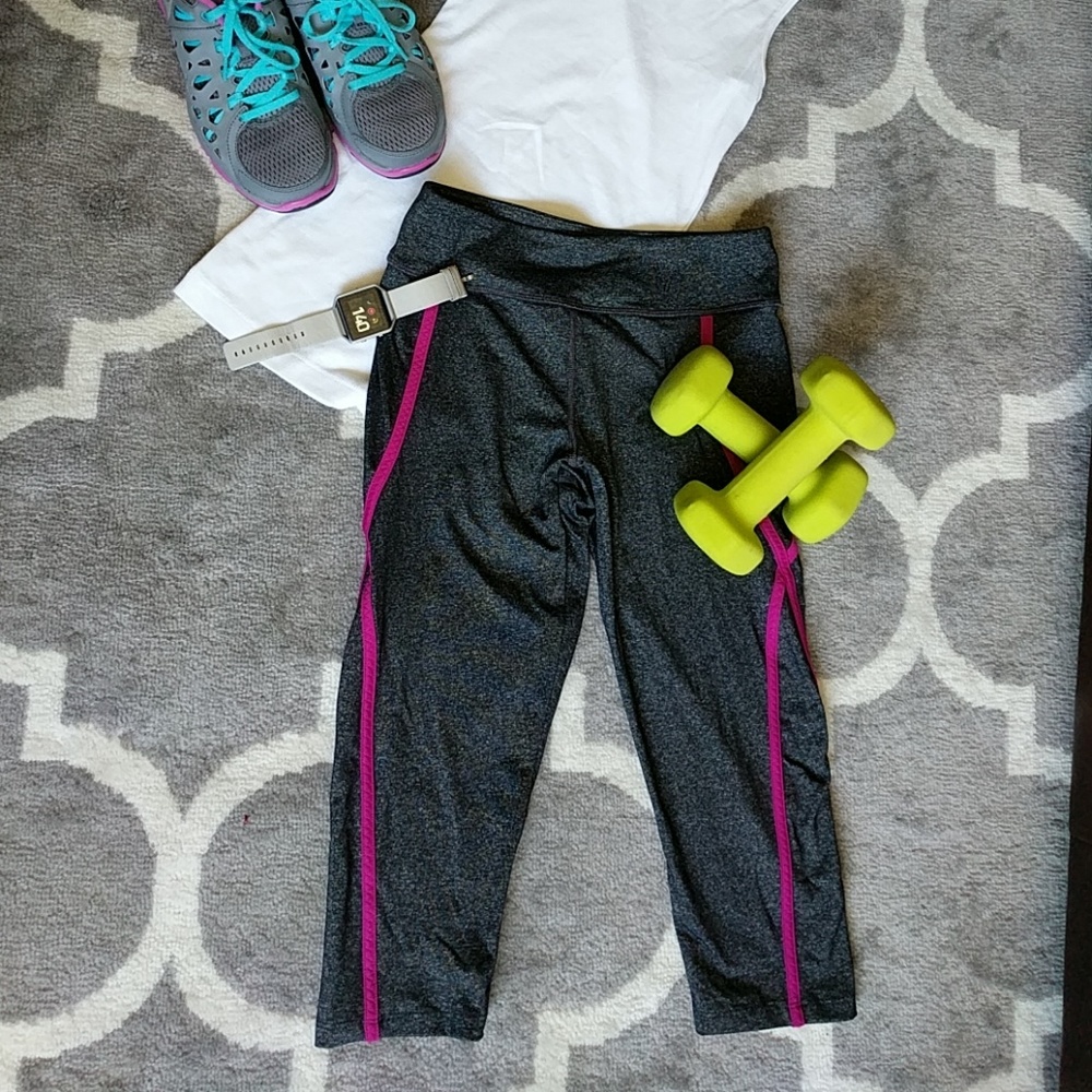 Forever 21 Cropped Workout Pants